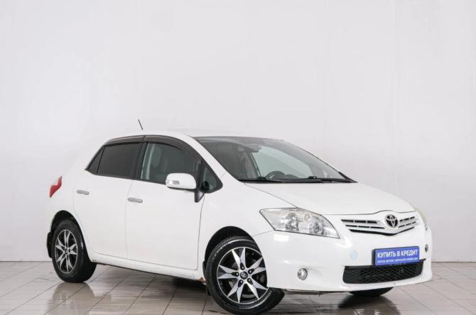 Toyota Auris I Рестайлинг с пробегом 2010 года, цена 879 000 рублей, 180000 км, хэтчбек, Автокод Объявления