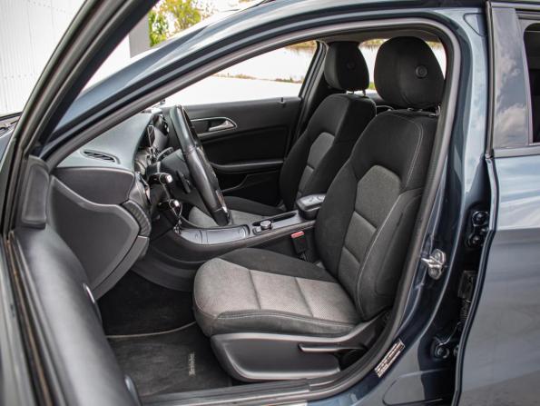 Mercedes-Benz GLA I (X156) Рестайлинг с пробегом 2019 года, цена 1 698 000 рублей, 135270 км, внедорожник, Автокод Объявления