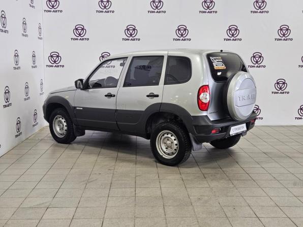 Chevrolet Niva I Рестайлинг с пробегом 2015 года, цена 494 000 рублей, 190060 км, внедорожник, Автокод Объявления