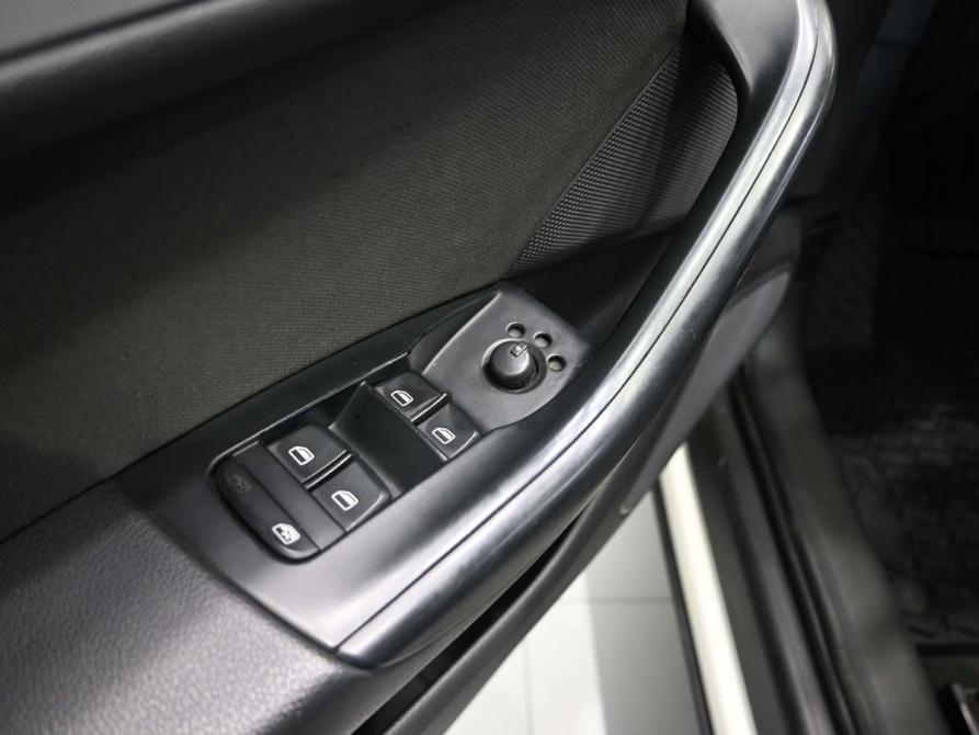 Audi Q3 I (8U) Ростов-на-Дону  - изображение 25