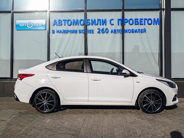 Hyundai Solaris II с пробегом 2019 года, цена 1 261 000 рублей, 106695 км, седан, Автокод Объявления