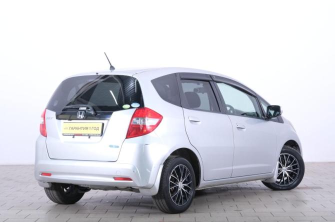 Honda Fit II с пробегом 2011 года, цена 1 049 000 рублей, 47200 км, хэтчбек, Автокод Объявления