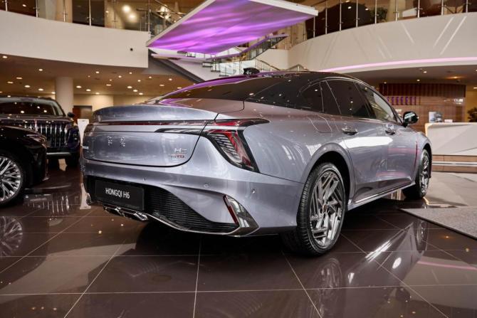 Новый Hongqi H6 2025 года, цена 4 560 000 рублей, лифтбек, Автокод Объявления