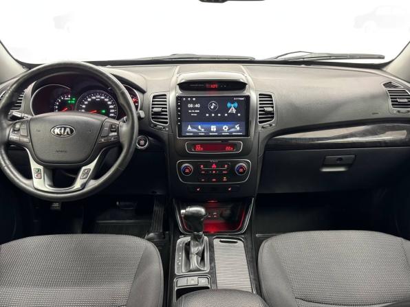 Kia Sorento II Рестайлинг с пробегом 2017 года, цена 1 700 000 рублей, 204657 км, внедорожник, Автокод Объявления