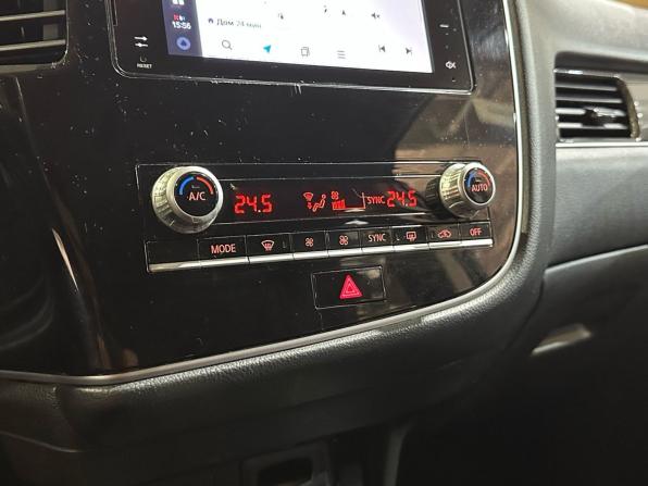 Mitsubishi Outlander III Рестайлинг 3 с пробегом 2020 года, цена 2 249 990 рублей, 158475 км, внедорожник, Автокод Объявления
