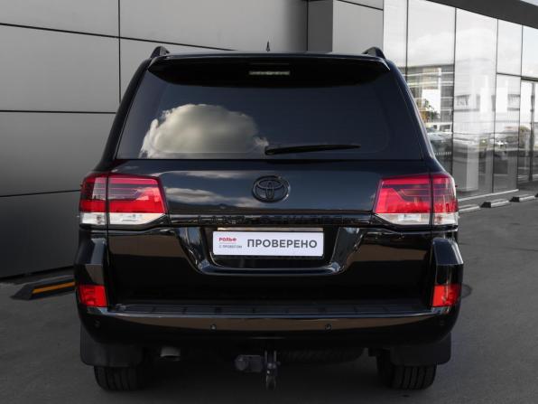 Toyota Land Cruiser 200 Series Рестайлинг 2 с пробегом 2018 года, цена 5 298 000 рублей, 261815 км, внедорожник, Автокод Объявления