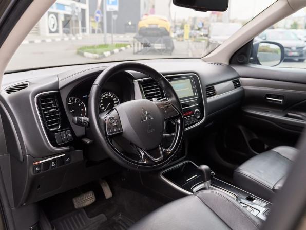 Mitsubishi Outlander III Рестайлинг 3 с пробегом 2019 года, цена 2 548 000 рублей, 96900 км, внедорожник, Автокод Объявления