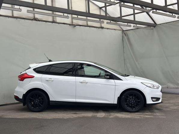 Ford Focus III Рестайлинг с пробегом 2017 года, цена 1 220 000 рублей, 97799 км, хэтчбек, Автокод Объявления
