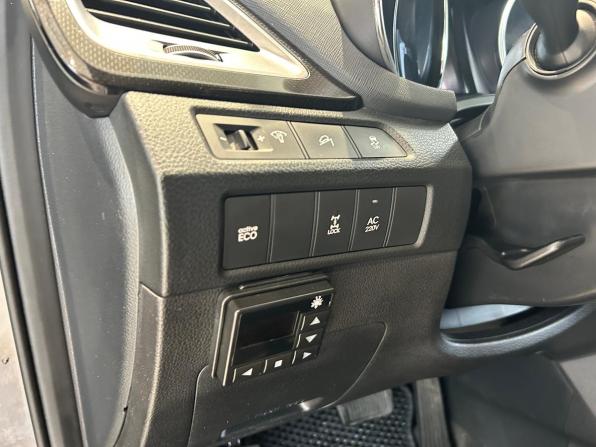 Hyundai Santa Fe III с пробегом 2013 года, цена 1 629 000 рублей, 235000 км, внедорожник, Автокод Объявления