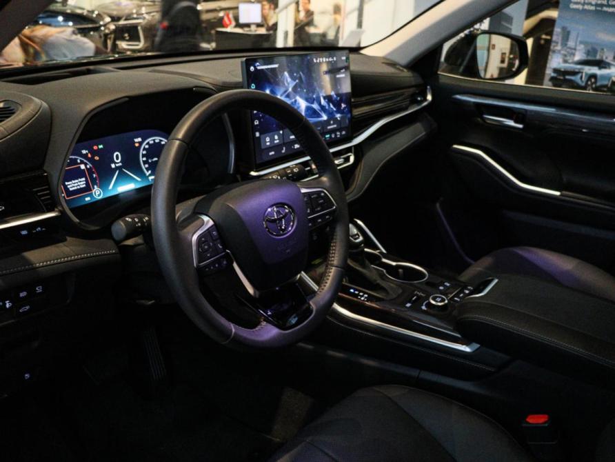Toyota Highlander IV (XU70) Москва  - изображение 12
