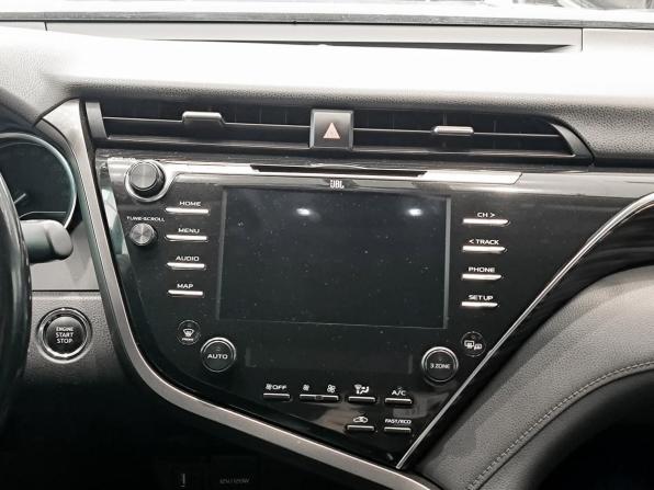 Toyota Camry VIII (XV70) с пробегом 2019 года, цена 2 650 000 рублей, 135456 км, седан, Автокод Объявления