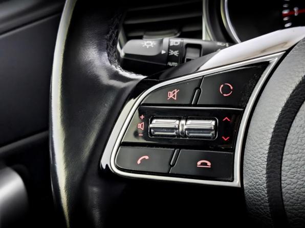 Kia Ceed III с пробегом 2020 года, цена 2 100 000 рублей, 66193 км, хэтчбек, Автокод Объявления