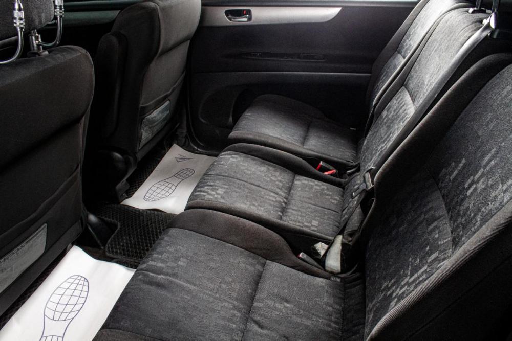 Toyota Avensis Verso I Сургут  - изображение 16