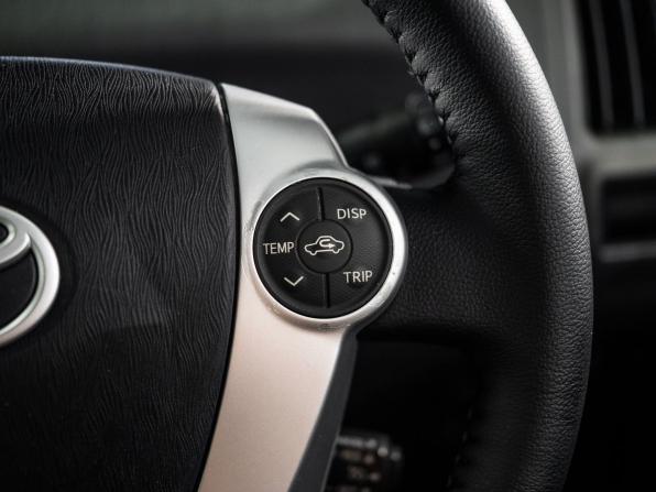 Toyota Prius Alpha I (ZVW40/41) с пробегом 2012 года, цена 1 180 500 рублей, 216618 км, универсал, Автокод Объявления