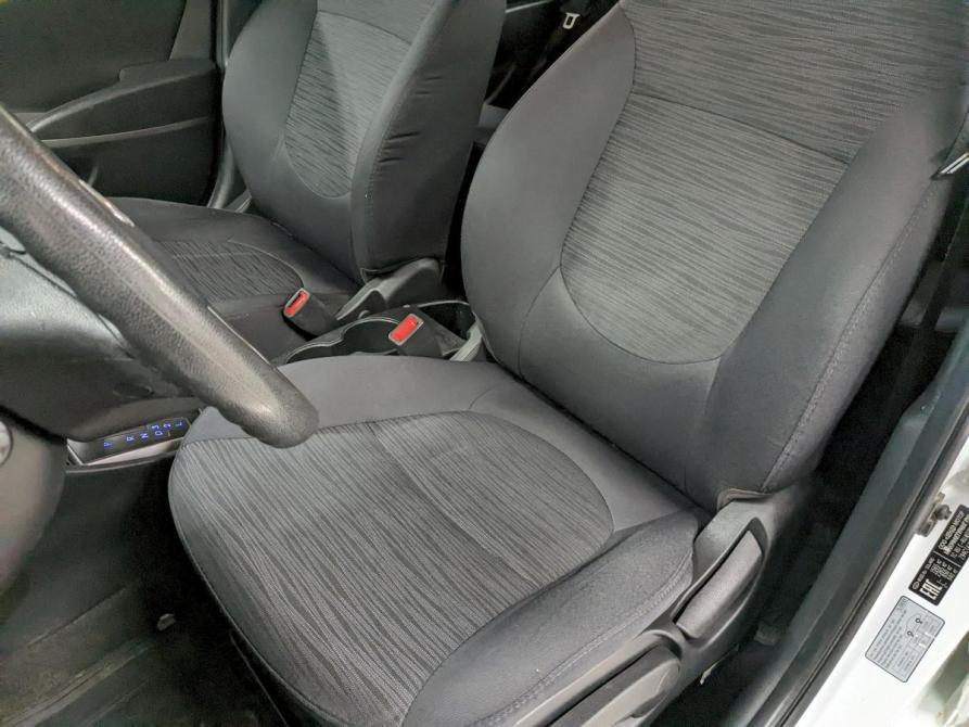 Hyundai Solaris I Рестайлинг Москва  - изображение 13