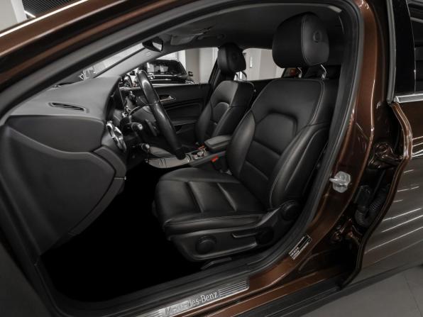Mercedes-Benz GLA I (X156) Рестайлинг с пробегом 2017 года, цена 2 550 000 рублей, 90705 км, внедорожник, Автокод Объявления