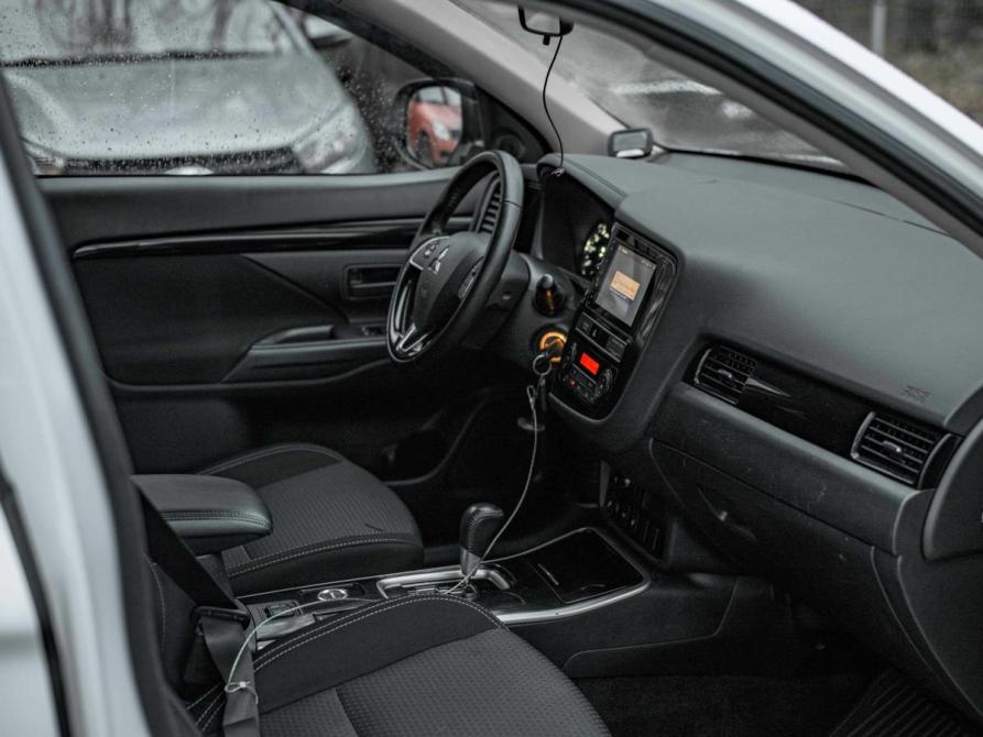 Mitsubishi Outlander III Рестайлинг 3 Санкт-Петербург  - изображение 14