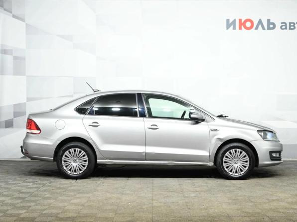 Volkswagen Polo V Рестайлинг с пробегом 2018 года, цена 850 000 рублей, 238509 км, седан, Автокод Объявления