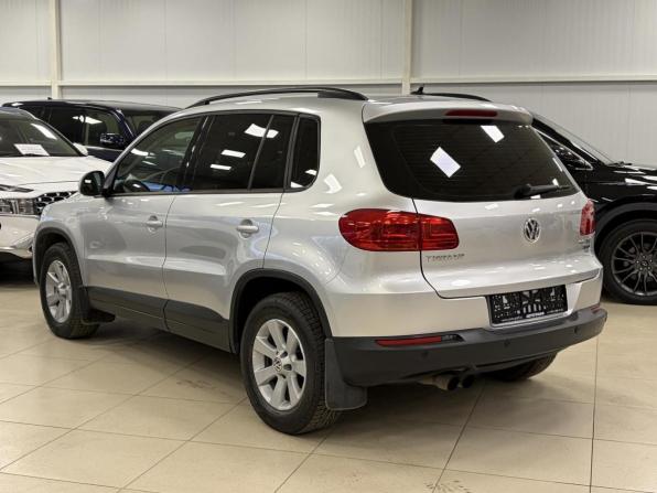 Volkswagen Tiguan I Рестайлинг с пробегом 2012 года, цена 989 000 рублей, 146424 км, внедорожник, Автокод Объявления