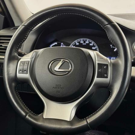 Lexus CT I с пробегом 2013 года, цена 1 780 000 рублей, 105889 км, хэтчбек, Автокод Объявления