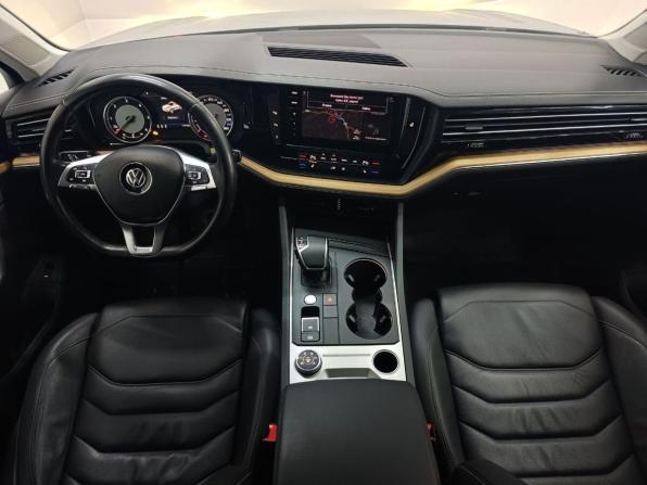 Volkswagen Touareg III с пробегом 2019 года, цена 4 379 000 рублей, 174321 км, внедорожник, Автокод Объявления