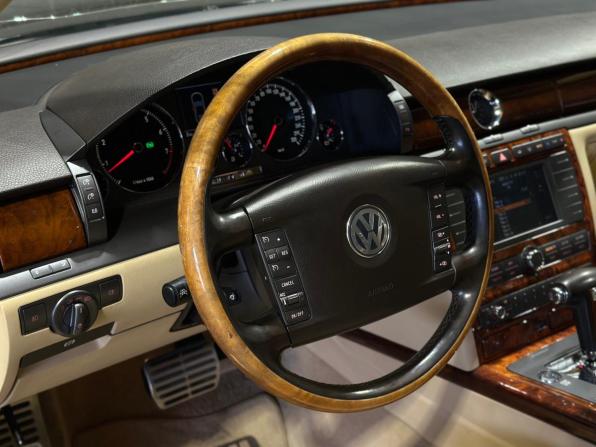 Volkswagen Phaeton I с пробегом 2008 года, цена 920 000 рублей, 149053 км, седан, Автокод Объявления