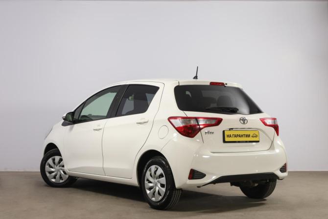 Toyota Vitz III (XP130) Рестайлинг 2 с пробегом 2018 года, цена 1 199 000 рублей, 93000 км, хэтчбек, Автокод Объявления