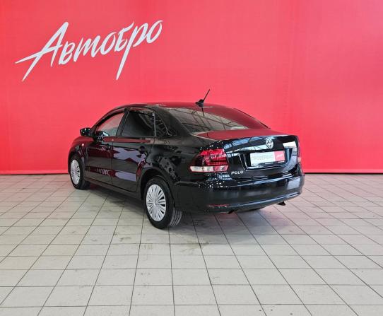 Volkswagen Polo V Рестайлинг с пробегом 2019 года, цена 1 250 000 рублей, 111722 км, седан, Автокод Объявления