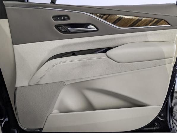 Cadillac Escalade V с пробегом 2021 года, цена 9 460 000 рублей, 75261 км, внедорожник, Автокод Объявления