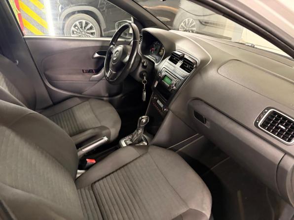 Volkswagen Polo V с пробегом 2012 года, цена 640 000 рублей, 233578 км, хэтчбек, Автокод Объявления