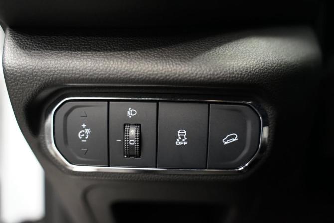 Haval Jolion I Рестайлинг с пробегом 2025 года, цена 2 034 000 рублей, 25000 км, внедорожник, Автокод Объявления