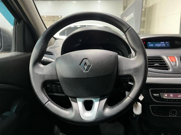 Renault Fluence I с пробегом 2011 года, цена 570 000 рублей, 191998 км, седан, Автокод Объявления