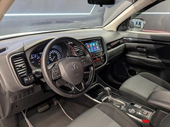 Mitsubishi Outlander III Рестайлинг 3 с пробегом 2020 года, цена 2 440 000 рублей, 98552 км, внедорожник, Автокод Объявления