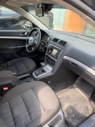Skoda Octavia II (A5) Рестайлинг с пробегом 2013 года, цена 825 000 рублей, 238251 км, лифтбек, Автокод Объявления