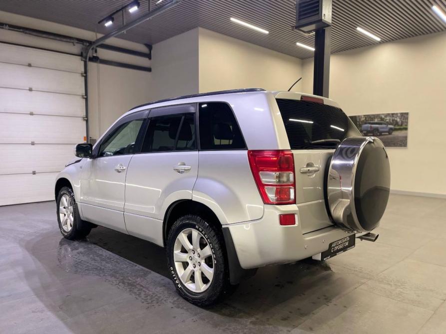 Suzuki Grand Vitara II Рестайлинг Новосибирск  - изображение 4