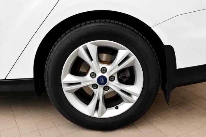 Ford Focus III с пробегом 2014 года, цена 800 000 рублей, 205791 км, универсал, Автокод Объявления