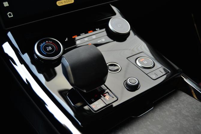 Land Rover Range Rover Sport III с пробегом 2023 года, цена 17 990 000 рублей, 28121 км, внедорожник, Автокод Объявления