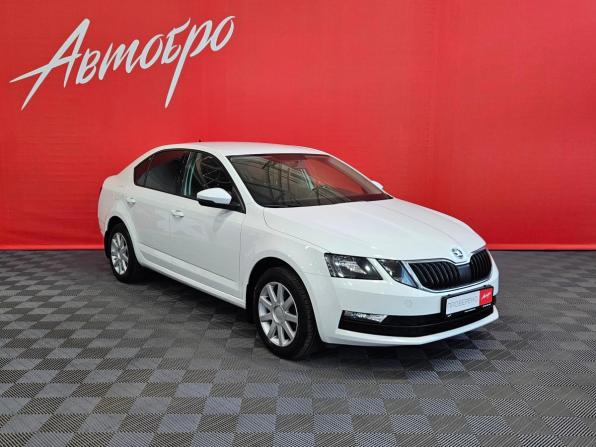 Skoda Octavia III (A7) Рестайлинг с пробегом 2017 года, цена 1 339 000 рублей, 189405 км, лифтбек, Автокод Объявления