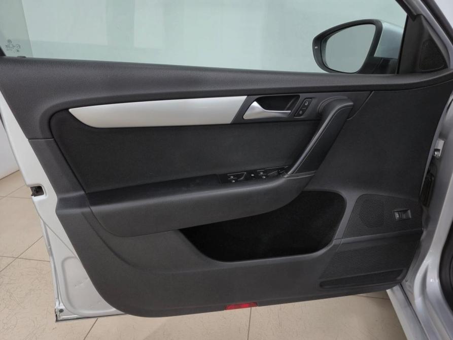 Volkswagen Passat B7 Альметьевск  - изображение 7