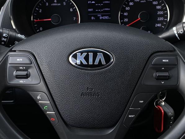 Kia Cerato III Рестайлинг (Classic) с пробегом 2018 года, цена 1 399 000 рублей, 84088 км, седан, Автокод Объявления
