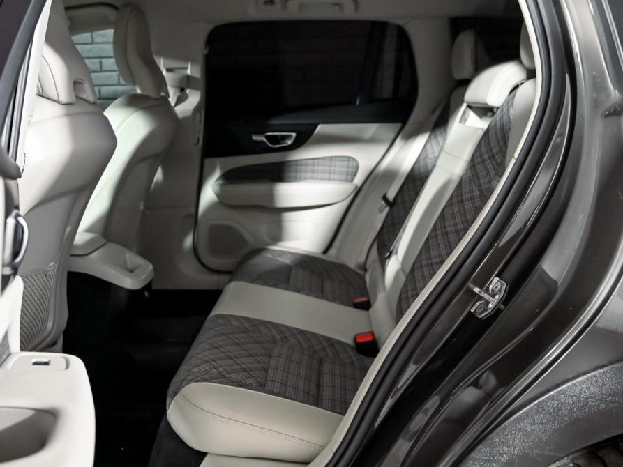 Volvo V60 Cross Country II Екатеринбург  - изображение 22