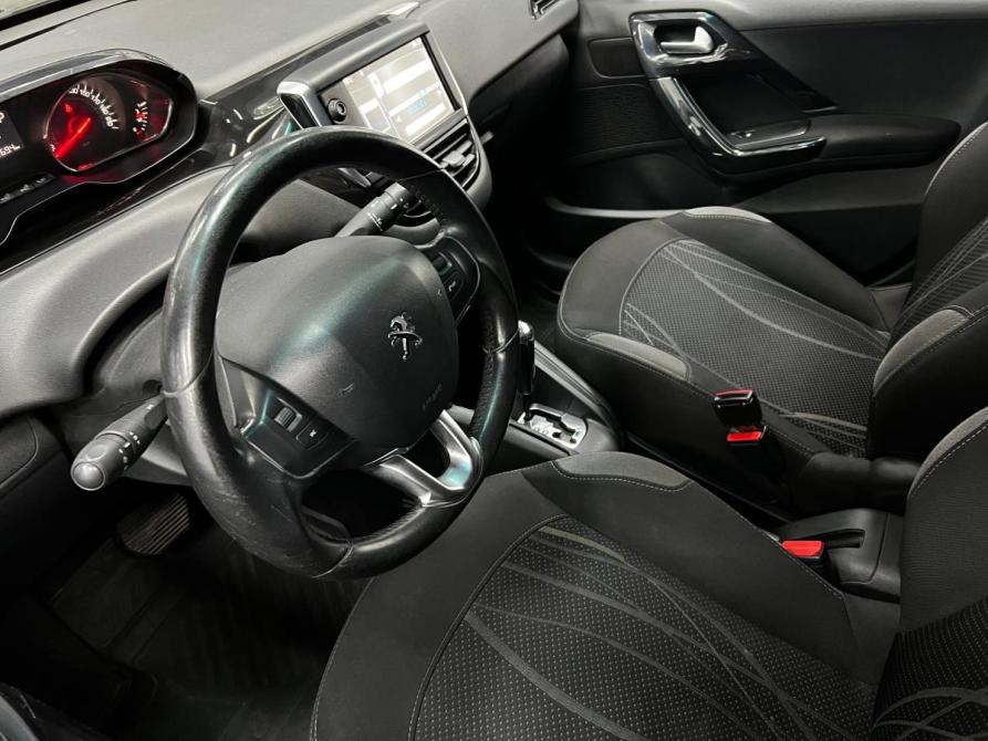 Peugeot 208 I Казань  - изображение 12