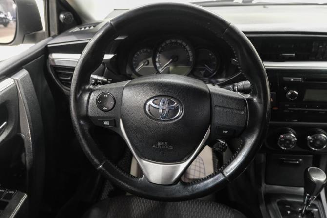 Toyota Corolla XI (E160 E170 E180) с пробегом 2014 года, цена 1 209 000 рублей, 111500 км, седан, Автокод Объявления