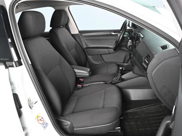 Volkswagen Polo VI с пробегом 2021 года, цена 1 639 000 рублей, 78978 км, лифтбек, Автокод Объявления