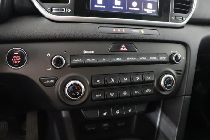 Kia Sportage IV Рестайлинг с пробегом 2019 года, цена 2 449 990 рублей, 105775 км, внедорожник, Автокод Объявления