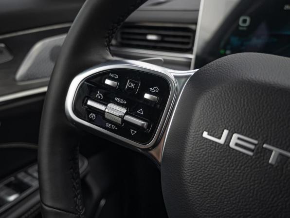 JETOUR X70+ I Рестайлинг с пробегом 2024 года, цена 2 250 000 рублей, 26906 км, внедорожник, Автокод Объявления