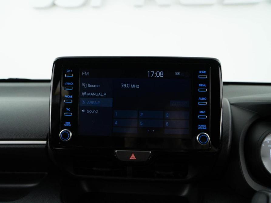 Toyota Yaris IV Москва  - изображение 17