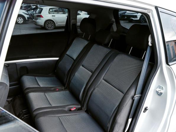 Toyota Corolla Verso I Рестайлинг 2 с пробегом 2007 года, цена 883 000 рублей, 282079 км, компактвэн, Автокод Объявления