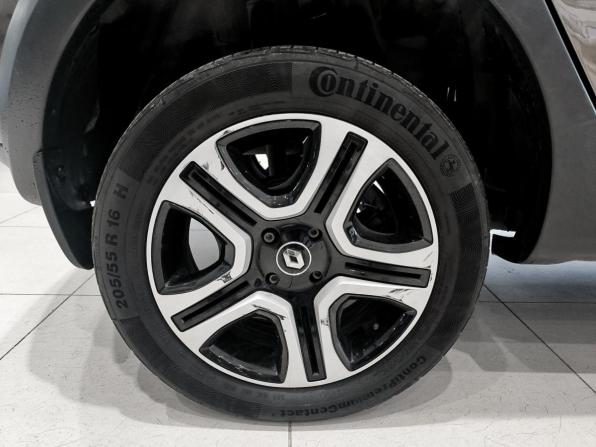 Renault Sandero II Рестайлинг с пробегом 2021 года, цена 1 380 000 рублей, 61191 км, хэтчбек, Автокод Объявления