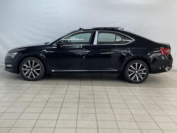 Skoda Superb III Рестайлинг с пробегом 2025 года, цена 3 280 000 рублей, 26 км, лифтбек, Автокод Объявления